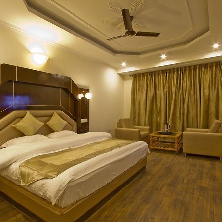 The Paramount Inn Manali  Exterior photo