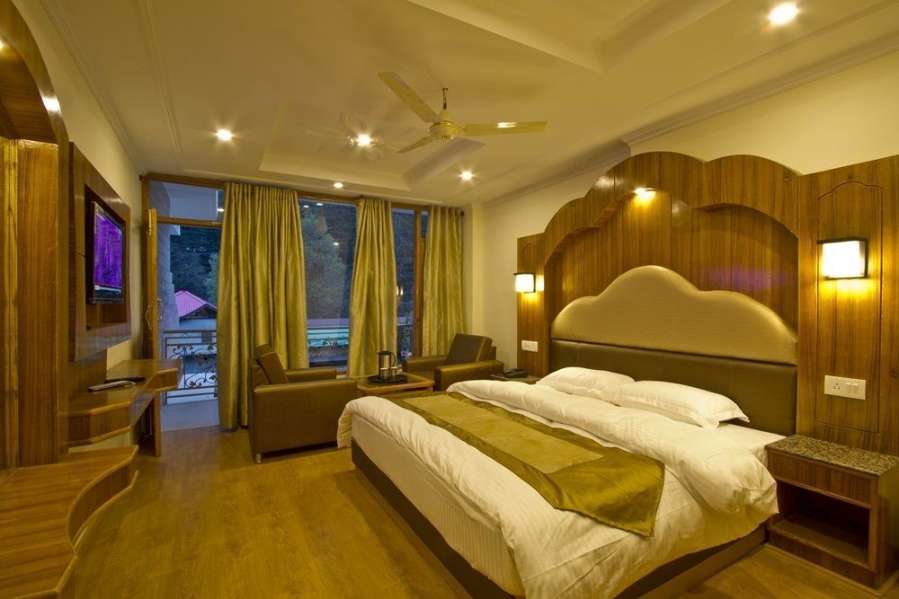 The Paramount Inn Manali  Exterior photo