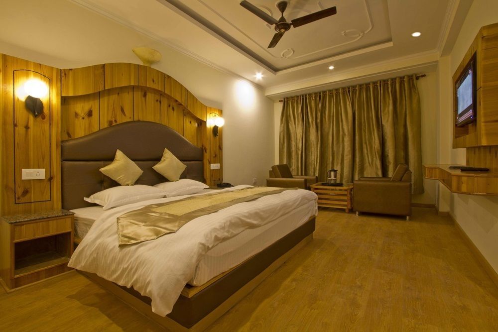 The Paramount Inn Manali  Exterior photo