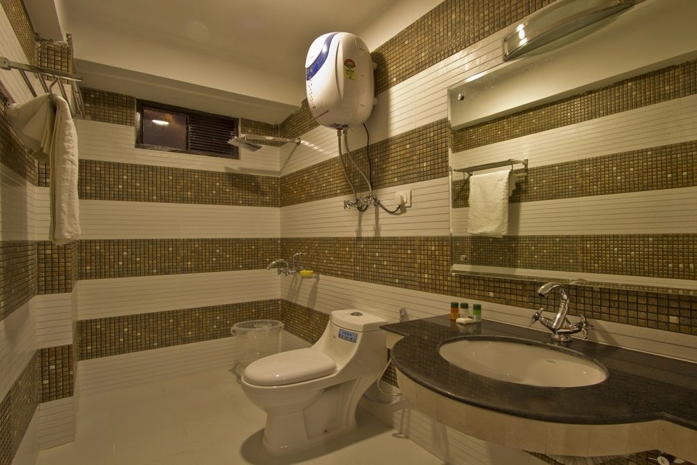 The Paramount Inn Manali  Exterior photo